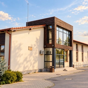 Sală de conferințe de 80 de locuri, disponibilă pentru închiriere
