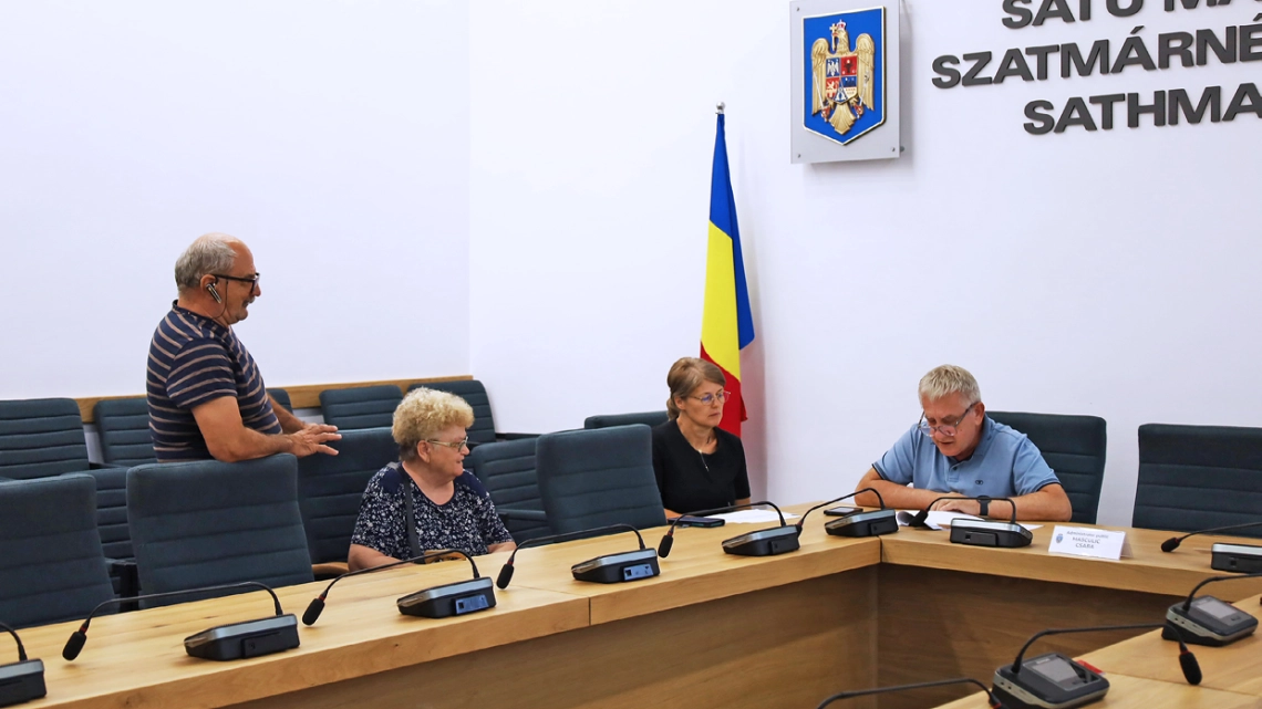 Fogadóórát tartott a városmenedzser