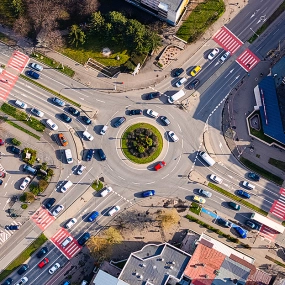 Procedura de achiziție pentru execuția lucrărilor la proiectul „Pasarela pietonală și velo supraterană din intersecția Crinul” a intrat într-o nouă etapă
