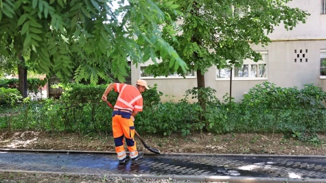 Folytatjuk az út- és járdajavítási munkálatokat Szatmárnémetiben