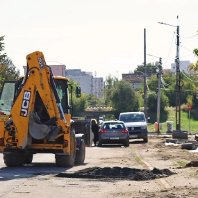 Continuăm lucrările de modernizare a trotuarelor și străzilor din municipiu