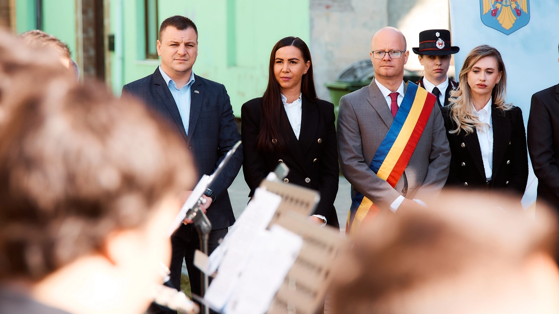Isten éltesse a szatmári hivatásos tűzoltókat!