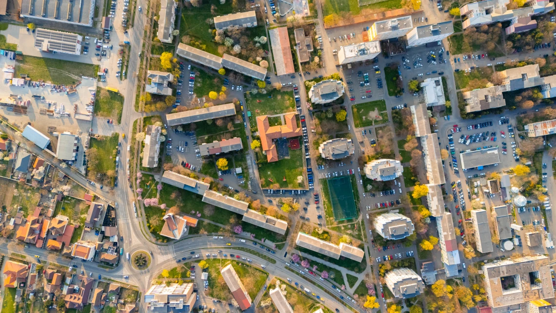 37 útkereszteződést korszerűsítünk a közlekedésbiztonság növelése érdekében