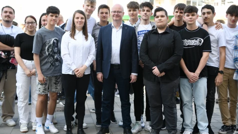 Peste o mie de elevi au marcat Ziua Poeziei Maghiare