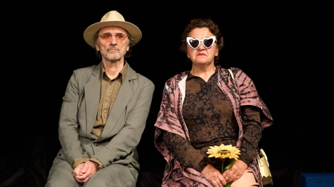 Invitație la teatru