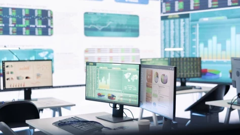 SZEMÉLYZETI ÜGYEK, KARRIER ÉS BÉRSZÁMFEJTÉS